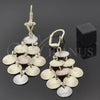 Oro Laminado Chandelier Earring, Gold Filled Style Diamond Cutting Finish, Tricolor, 62.005