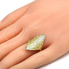 Oro Laminado Elegant Ring, Gold Filled Style Polished, Golden Finish, 01.118.0034.08 (Size 8)