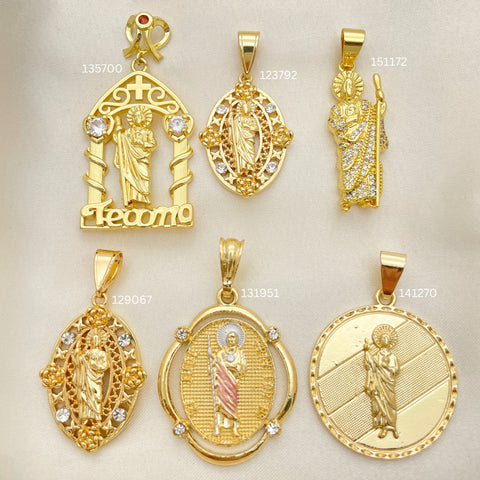 25  San Judas Medium Pendants in Oro Laminado for $100 ($4.00ea) ea in Gold Layered