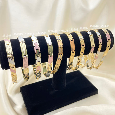 12 Brazaletes Carribbean Flex Surtidos en Oro Laminado Gold Filled ($8.33 cada uno) por $100 Gold Layered