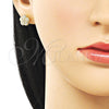Oro Laminado Stud Earring, Gold Filled Style Flower Design, Diamond Cutting Finish, Golden Finish, 02.412.0012