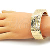 Oro Laminado Individual Bangle, Gold Filled Style Diamond Cutting Finish, Golden Finish, 07.307.0059.04