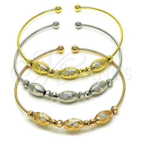 Oro Laminado Trio Bangle, Gold Filled Style Ball and Disco Design, Diamond Cutting Finish, Tricolor, 07.170.0026