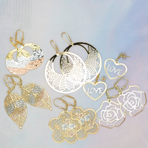 Juego de 30 aretes colgantes tricolores ($3.00 c/u) Estilos variados variados