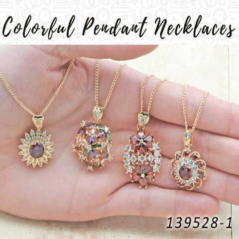 25 coloridos collares colgantes en capas de oro ($4.00) c/u