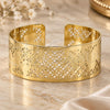 Oro Laminado Individual Bangle, Gold Filled Style Flower Design, Diamond Cutting Finish, Golden Finish, 5.232.009 (25 MM Thickness, One size fits all)