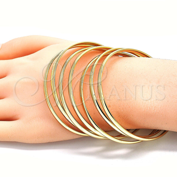 Oro Laminado Semanario Bangle, Gold Filled Style Polished, Golden Finish, 5.232.004.02 (04 MM Thickness, One size fits all)