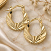 Oro Laminado Small Hoop, Gold Filled Style Leaf Design, Diamond Cutting Finish, Golden Finish, 5.145.026.2