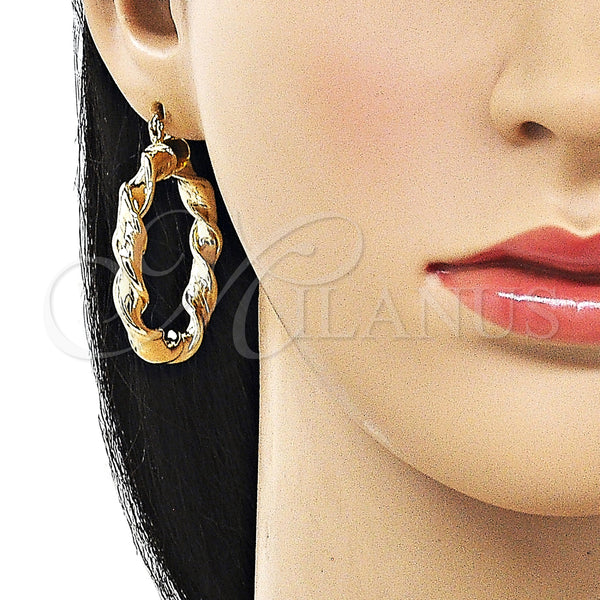 Oro Laminado Medium Hoop, Gold Filled Style Twist and Hollow Design, Diamond Cutting Finish, Golden Finish, 02.170.0021.40
