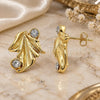 Oro Laminado Stud Earring, Gold Filled Style Leaf Design, with White Crystal, Diamond Cutting Finish, Golden Finish, 02.59.0038