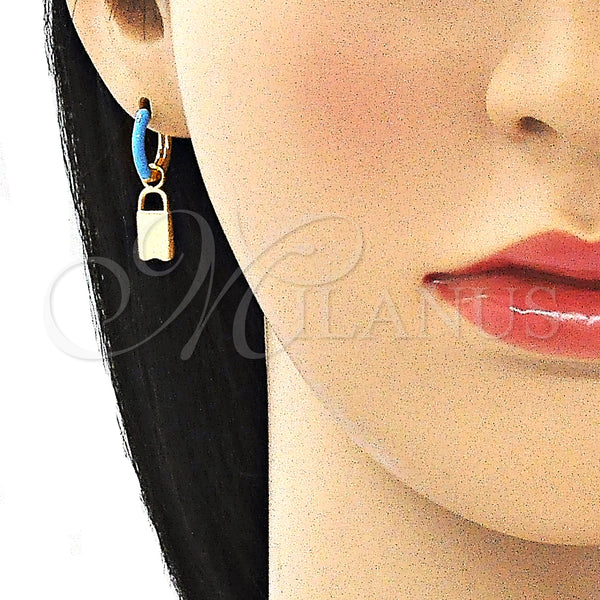 Gold Filled Hoop Earrings — Huggie Hoop Lock Design Turquoise Enamel 02. — alternate product view — SKU 141085 | Oro Laminado aretes de aro — Huggie Hoop Lock diseño Turquoise Enamel 02. — SKU 141085