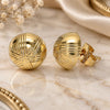 Oro Laminado Stud Earring, Gold Filled Style Diamond Cutting Finish, Golden Finish, 02.100.0119.1