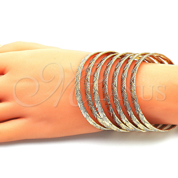 Gold Filled Jewelry — Semanario Bangle Polished 07. 05 MM Thickness Size — alternate product view — SKU 143681 | Oro Laminado joyería — Semanario Bangle pulido 07. 05 MM Thickness Size — SKU 143681