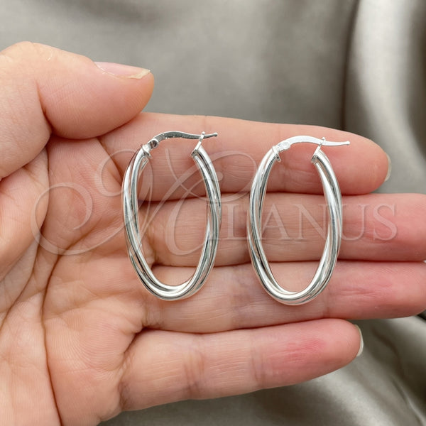 Sterling Silver Hoop Earrings — Medium Hoop Twist Design Diamond Cutting 02. — alternate product view — SKU 147170 | Plata 925 aretes de aro — Medium Hoop Twist diseño Diamond Cutting 02. — SKU 147170