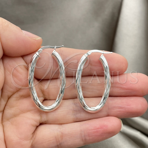 Sterling Silver Hoop Earrings — Medium Hoop Twist Design Diamond Cutting 02. — alternate product view — SKU 147190 | Plata 925 aretes de aro — Medium Hoop Twist diseño Diamond Cutting 02. — SKU 147190