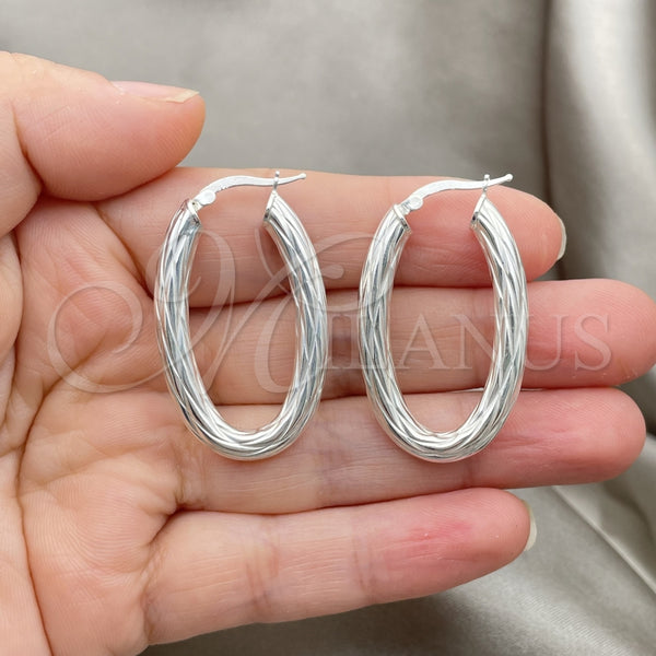 Sterling Silver Hoop Earrings — Medium Hoop Twist Design Diamond Cutting 02. — alternate product view — SKU 147196 | Plata 925 aretes de aro — Medium Hoop Twist diseño Diamond Cutting 02. — SKU 147196
