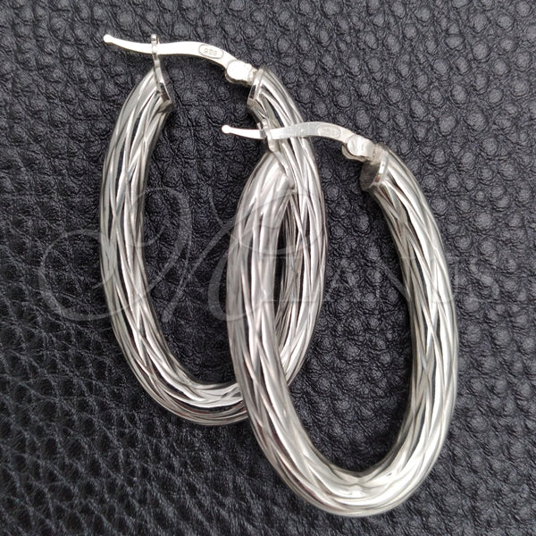 Sterling Silver Hoop Earrings — Medium Hoop Twist Design Diamond Cutting 02. — main product view — SKU 147196 | Plata 925 aretes de aro — Medium Hoop Twist diseño Diamond Cutting 02. — SKU 147196