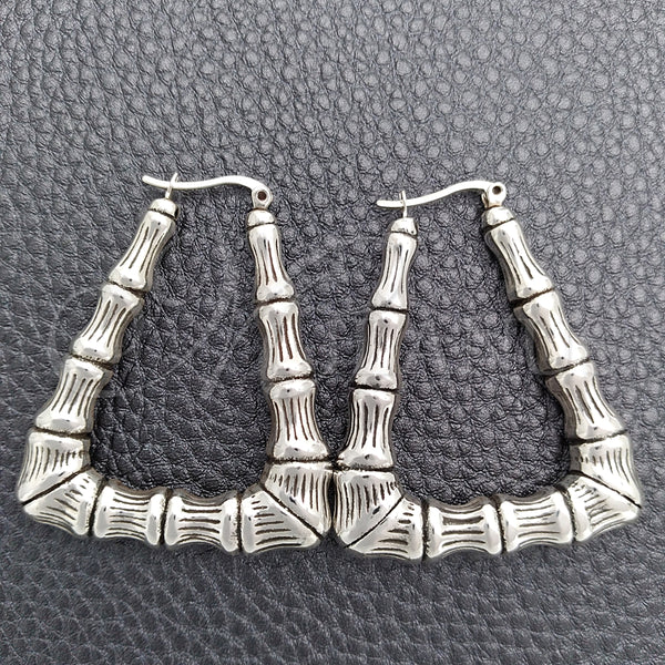 Sterling Silver Hoop Earrings — Medium Hoop Polished 02. — main product view — SKU 147581 | Plata 925 aretes de aro — Medium Hoop pulido 02. — SKU 147581