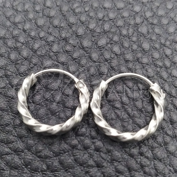 Sterling Silver Hoop Earrings — Small Hoop Twist Design Diamond Cutting 02. — main product view — SKU 147703 | Plata 925 aretes de aro — Small Hoop Twist diseño Diamond Cutting 02. — SKU 147703