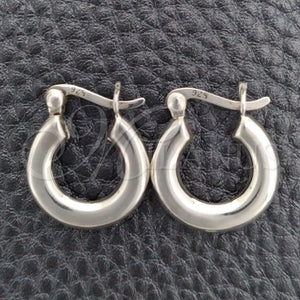 Sterling Silver Hoop Earrings — Small Hoop Polished 02. — main product view — SKU 147747 | Plata 925 aretes de aro — Small Hoop pulido 02. — SKU 147747