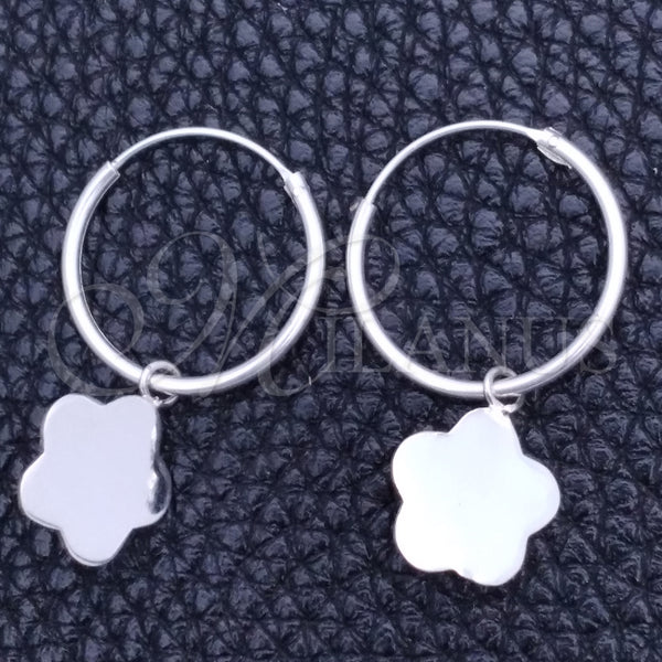 Sterling Silver Hoop Earrings — Small Hoop Flower Design Polished 02. — main product view — SKU 149365 | Plata 925 aretes de aro — Small Hoop flor diseño pulido 02. — SKU 149365