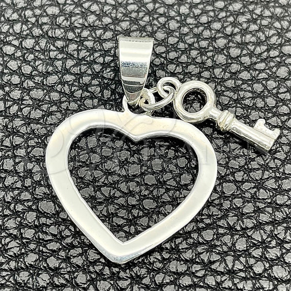 Sterling Silver Pendant — Religious Pendant Heart and key Design Polished 05. — main product view — SKU 149831 | Plata 925 dije — Religious Pendant corazón and key diseño pulido 05. — SKU 149831