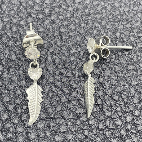Sterling Silver Ring — Long Earring Leaf and Heart Design with White — main product view — SKU 150348 | Plata 925 anillo — Long Earring Leaf and corazón diseño with blanco — SKU 150348