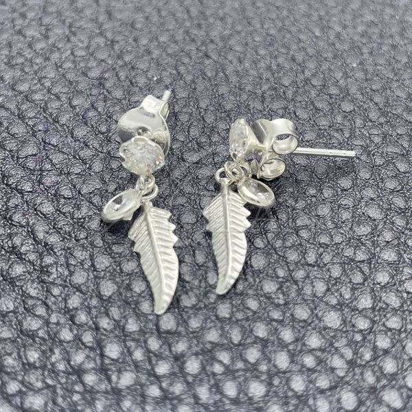 Sterling Silver Ring — Long Earring Leaf Design with White Cubic Zirconia — main product view — SKU 150351 | Plata 925 anillo — Long Earring Leaf diseño with blanco Cubic Zirconia — SKU 150351