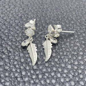 Sterling Silver Ring — Long Earring Leaf Design with White Cubic Zirconia — main product view — SKU 150351 | Plata 925 anillo — Long Earring Leaf diseño with blanco Cubic Zirconia — SKU 150351