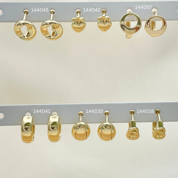 Gold Filled Hoop Earrings — 50 Assorted Huggie Hoops in $2.00 each for — main product view — SKU 152743 | Oro Laminado aretes de aro — 50 Assorted Huggie Hoops in $2.00 each for — SKU 152743