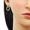 Oro Laminado Stud Earring, Gold Filled Style with Ivory Pearl, Polished, Golden Finish, 02.379.0062