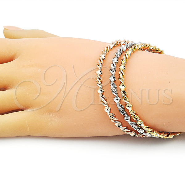 Gold Filled Jewelry — Trio Bangle Twist Design Diamond Cutting Tricolor 07. — alternate product view — SKU 155307 | Oro Laminado joyería — Trio Bangle Twist diseño Diamond Cutting Tricolor 07. — SKU 155307