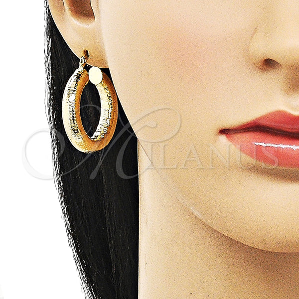 Gold Filled Hoop Earrings — Medium Hoop Hollow Design Polished 02. — alternate product view — SKU 156996 | Oro Laminado aretes de aro — Medium Hoop Hollow diseño pulido 02. — SKU 156996