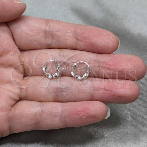Sterling Silver Hoop Earrings — Small Hoop Twist Design Polished 02. — alternate product view — SKU 158401 | Plata 925 aretes de aro — aro pequeño Twist diseño pulido 02. — SKU 158401