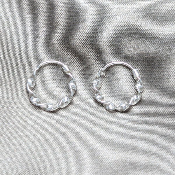 Sterling Silver Hoop Earrings — Small Hoop Twist Design Polished 02. — main product view — SKU 158487 | Plata 925 aretes de aro — aro pequeño Twist diseño pulido 02. — SKU 158487