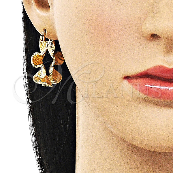 Gold Filled Hoop Earrings — Medium Hoop Twist Design Diamond Cutting 02. — alternate product view — SKU 158786 | Oro Laminado aretes de aro — Medium Hoop Twist diseño Diamond Cutting 02. — SKU 158786