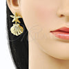 Oro Laminado Stud Earring, Gold Filled Style Shell and Star Design, Polished, Golden Finish, 02.156.0714