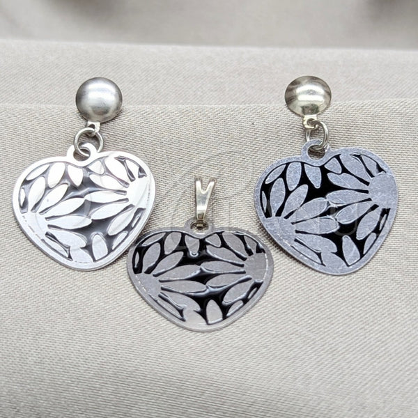 Stainless Steel Ring — Earring and Pendant Adult Set Heart and Flower — main product view — SKU 160949 | Acero Inoxidable anillo — Earring and Pendant Adult Set corazón and flor — SKU 160949