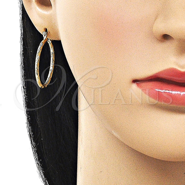 Gold Filled Hoop Earrings — Medium Hoop Diamond Cutting 02. — alternate product view — SKU 161906 | Oro Laminado aretes de aro — Medium Hoop Diamond Cutting 02. — SKU 161906