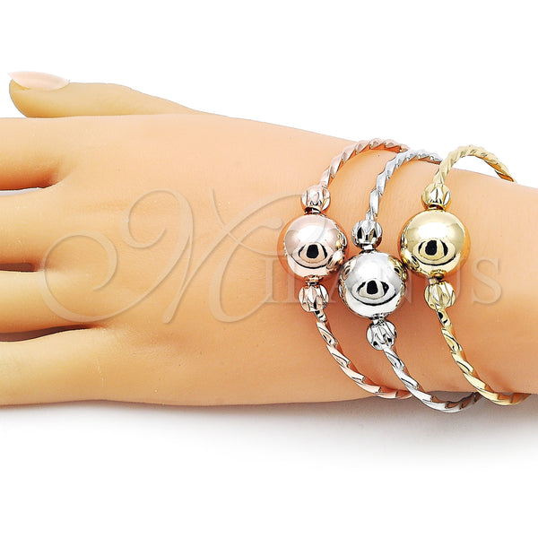 Gold Filled Jewelry — Trio Bangle Ball and Twist Design Polished Tricolor — alternate product view — SKU 162734 | Oro Laminado joyería — Trio Bangle Ball and Twist diseño pulido Tricolor — SKU 162734