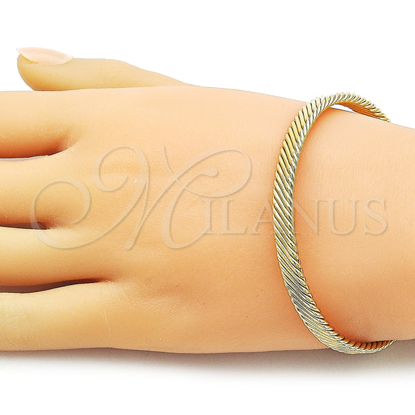 Gold Filled Jewelry — Individual Bangle Twist Design Polished 07. 06 MM — alternate product view — SKU 162756 | Oro Laminado joyería — Individual Bangle Twist diseño pulido 07. 06 MM — SKU 162756
