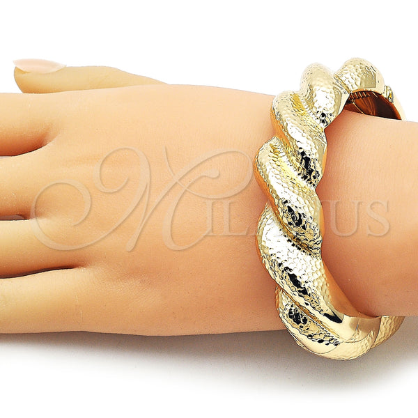 Gold Filled Jewelry — Individual Bangle Twist Design Polished 07. Thickness Size — alternate product view — SKU 162790 | Oro Laminado joyería — Individual Bangle Twist diseño pulido 07. Thickness Size — SKU 162790