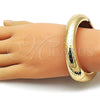 Oro Laminado Individual Bangle, Gold Filled Style Diamond Cutting Finish, Golden Finish, 07.307.0060.05