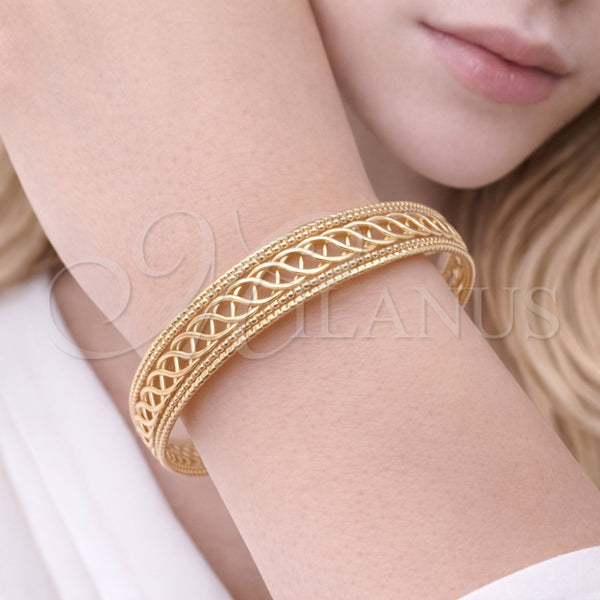 Oro Laminado Individual Bangle, Gold Filled Style Twist Design, Polished, Golden Finish, 07.331.0008 (Thickness, One size fits all)