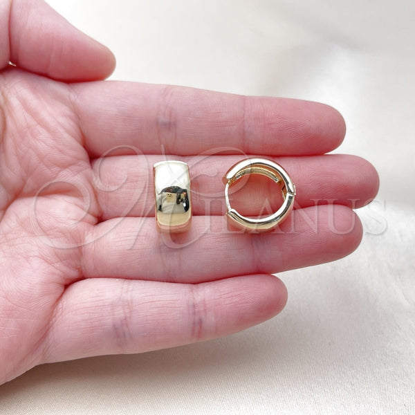 Gold Filled Hoop Earrings — Huggie Hoop Polished 02. — alternate product view — SKU 163764 | Oro Laminado aretes de aro — Huggie Hoop pulido 02. — SKU 163764