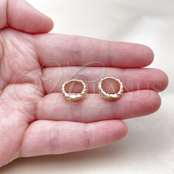 Gold Filled Hoop Earrings — Huggie Hoop Twist Design Polished 02. — alternate product view — SKU 163787 | Oro Laminado aretes de aro — Huggie Hoop Twist diseño pulido 02. — SKU 163787