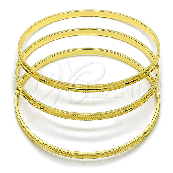 Oro Laminado Trio Bangle, Gold Filled Style Diamond Cutting Finish, Golden Finish, 07.170.0077.04 (Thickness, Size 4 (2.25 Diameter))