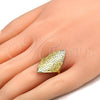 Oro Laminado Elegant Ring, Gold Filled Style Polished, Golden Finish, 01.118.0034.09 (Size 9)