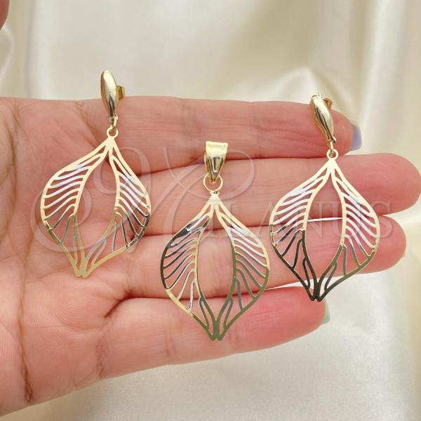 Oro Laminado Earring and Pendant Adult Set, Gold Filled Style Leaf Design, Golden Finish, 5.048.008