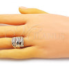 Oro Laminado Elegant Ring, Gold Filled Style Diamond Cutting Finish, Golden Finish, 01.233.0031.09